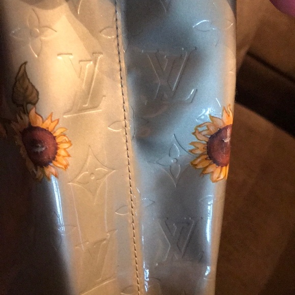 SALE! Louis Vuitton - Picture 11 of 16